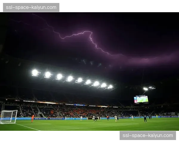 为应对极端天气，未来世界杯或考虑调整至冬季举办成为常态